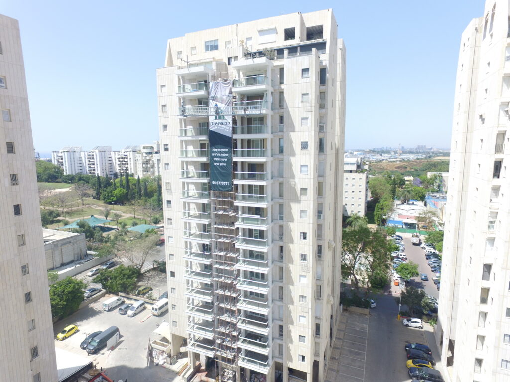 שיפוץ בניין