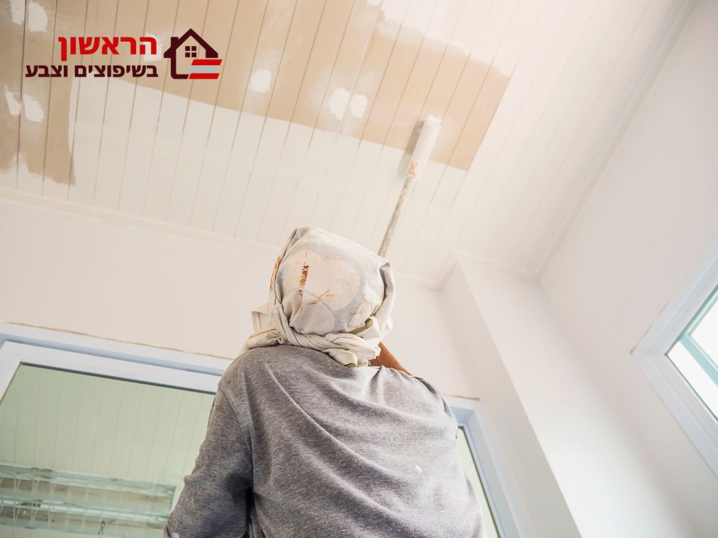 צביעת תקרה