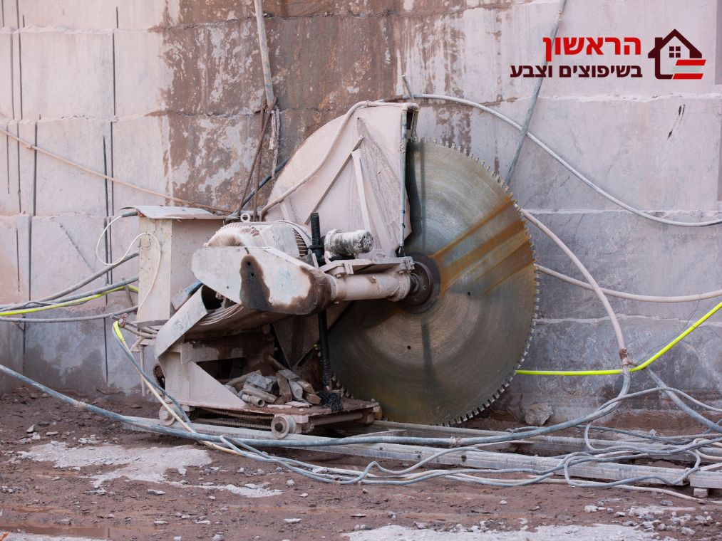 ניסור מסתור כביסה